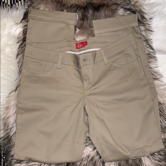 👖 NWOT. WOMENS DISTRESSED DICKIE BRAND JEANS - Picture 4 of 8